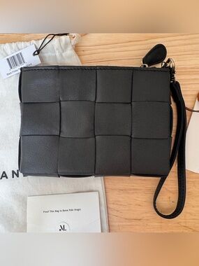 Mandrn Woven Bowie Wristlet / Clutch / Wristlet - Black NWT NEW